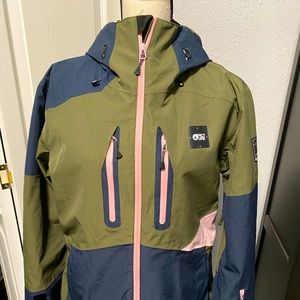 New Picture Snowboard Jacket in XL, tags attached.